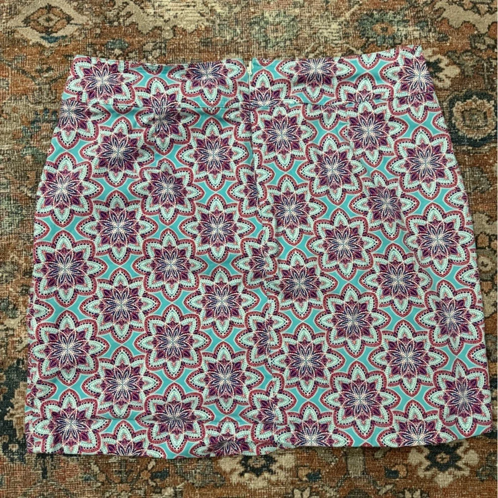 Talbots Women’s golf 14 turquoise/Red Floral Geometric athleisure Mini Skirt
